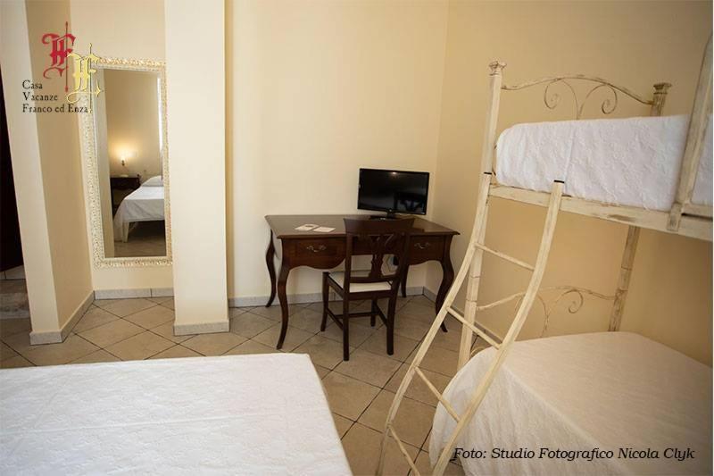 Casa Vacanze - Franco Ed Enza Bed & Breakfast San Gregorio Magno Екстериор снимка