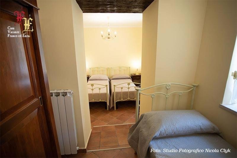 Casa Vacanze - Franco Ed Enza Bed & Breakfast San Gregorio Magno Екстериор снимка