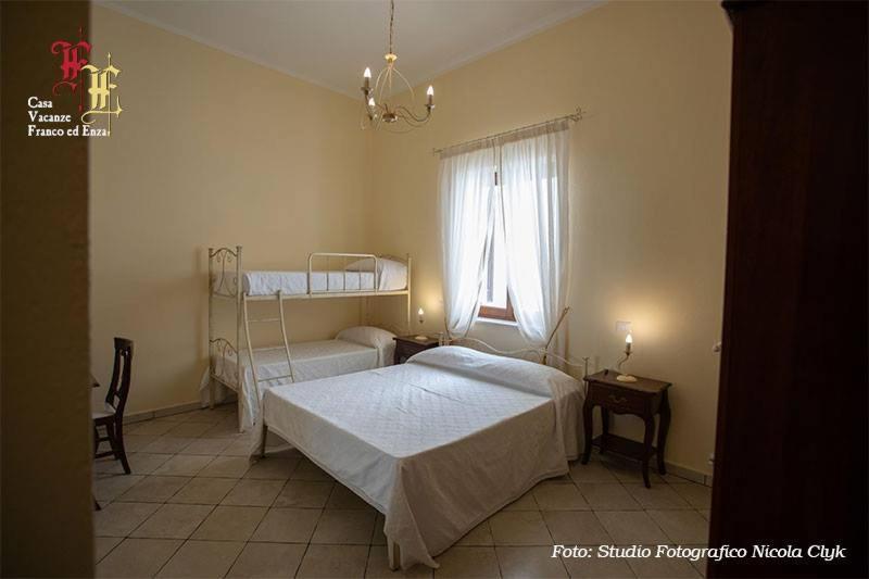 Casa Vacanze - Franco Ed Enza Bed & Breakfast San Gregorio Magno Екстериор снимка
